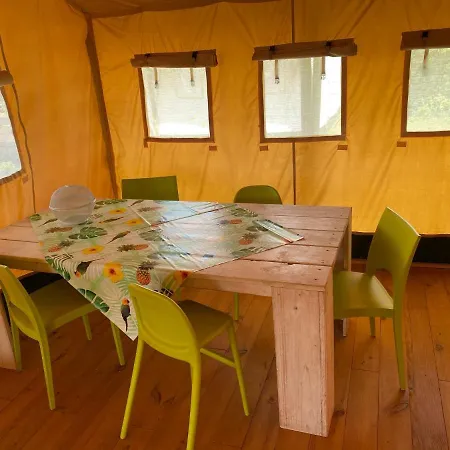 Glamping Place De La Famille Campismo de Luxo *