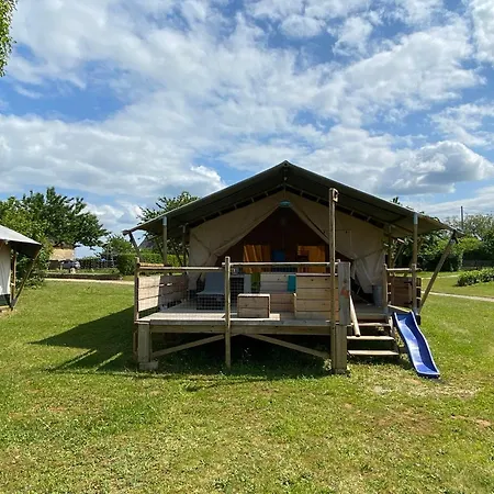 Glamping Place De La Famille Jayac